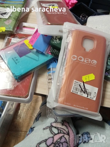 продавам нови калъфи за мобилни телефони 