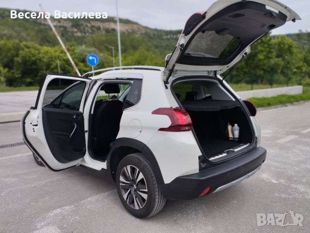 Peugeot 2008:ALLURE 1,2 eTHP, снимка 6 - Автомобили и джипове - 45835838