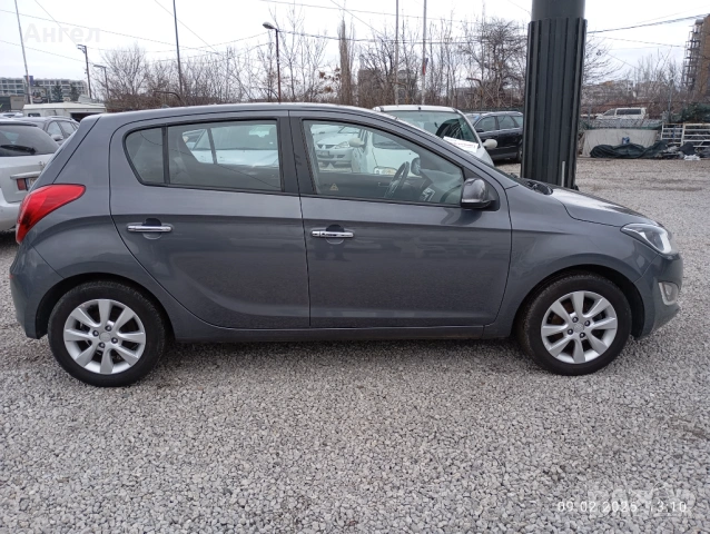 продавам Хюндаи и 20, снимка 6 - Автомобили и джипове - 53425496