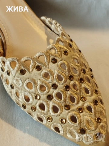 ДАМСКИ Официални обувки с рязана бродерия, цвят "слонова кост", снимка 2 - Дамски елегантни обувки - 53717268