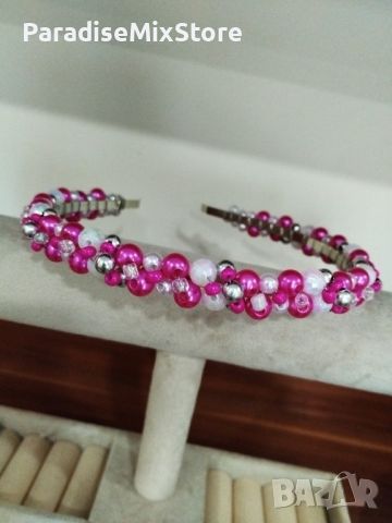 Ръчно изработена диадема от перли,мъниста,стъклени кристали в розовата гама, снимка 3 - Аксесоари за коса - 45209988