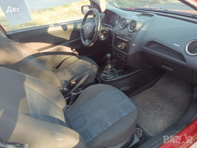 Форд Фиеста 1.4. бензин, снимка 10 - Автомобили и джипове - 51061546