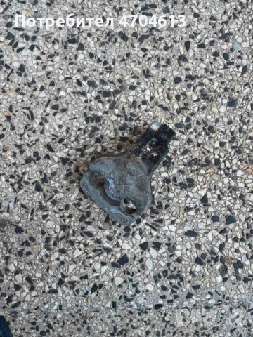 Горна и долна панта комплект за предна дясна врата на Range Rover Evoque само за 80лв. BJ32223A, снимка 10 - Части - 53117096