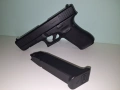 Газов пистолет Umarex Glock 17 Gen5 BLK 9mm P.A.K 17R, снимка 1