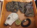 Противогаз + две чантички , снимка 1