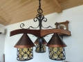 Красив полилей съчетание от дърво, метални капаци в меден цвят, ковано желязо и стъкленици , снимка 3