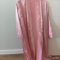 Сатенен халат в светло розово, снимка 1 - Други - 46101962