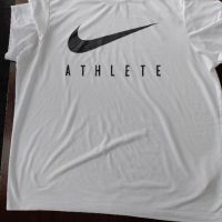 Тениска Nike, снимка 1 - Тениски - 45477787