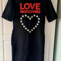 Ракля тениска Love Moschino , снимка 1 - Рокли - 45606894