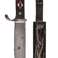 Търся ножове на младежката организация “ХитлерЮгенд”, снимка 1 - Антикварни и старинни предмети - 45626416