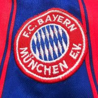 Ретро тениска на Bayern Munchen , снимка 3 - Тениски - 45437772