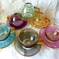  Стьклен цветен сервиз за чай, снимка 1 - Чаши - 45225469