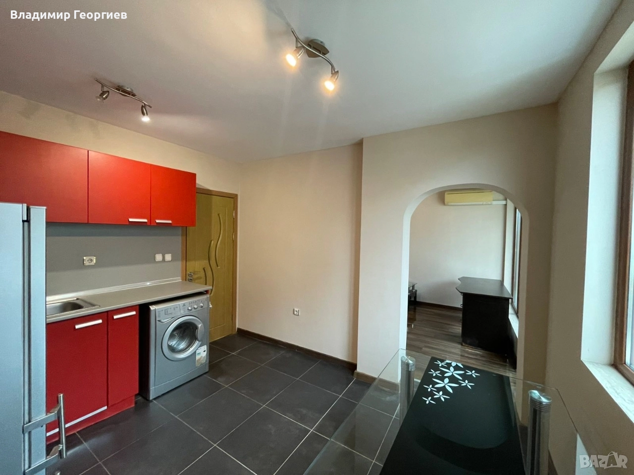 Двустаен апартамент с морска панорама в Бриз, снимка 1