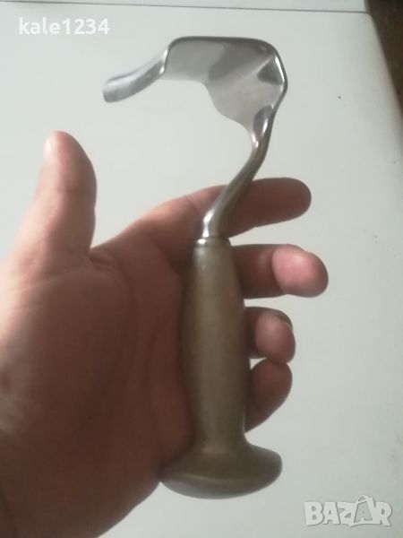 Хирургичен инструмент. Ретрактор. Tudor Edwards Scapula Retractor ...