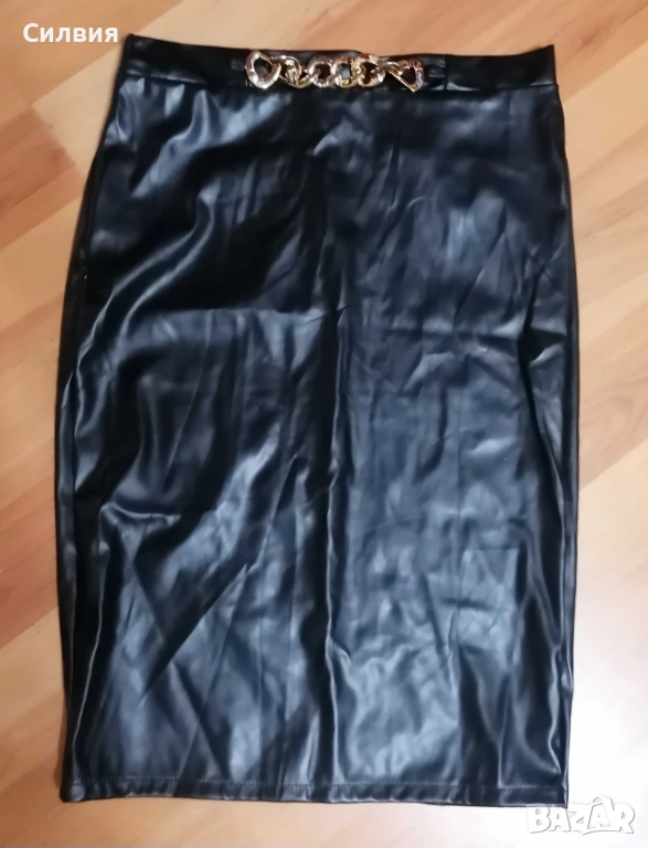 Нова черна кожена пола тип "молив" с верижка, размер "M"-"L", снимка 1