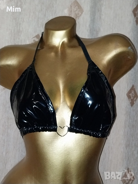  Черен сутиен от лак / винил , снимка 1