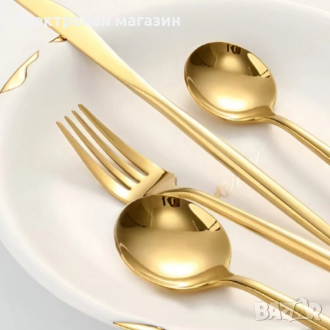 Комплект прибори за хранене в златист цвят от 24 части с луксозен дизайн и магнитна кутия