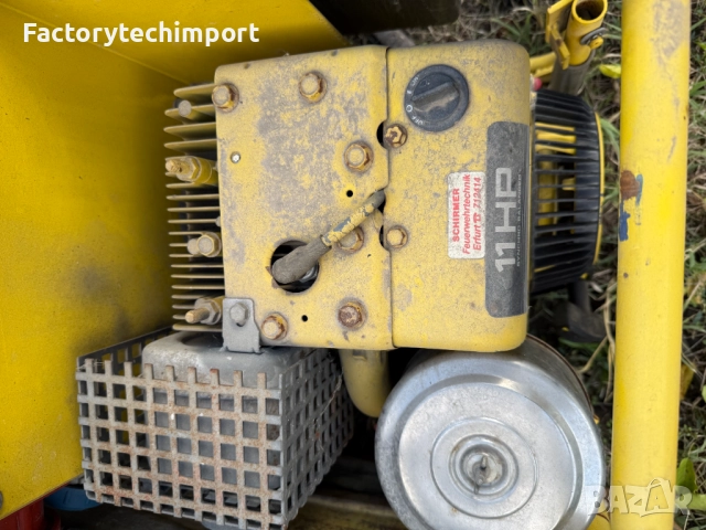 9 броя Пътно-строителни машини, снимка 12 - Индустриална техника - 52181740