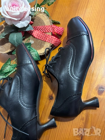 Обувки за танци