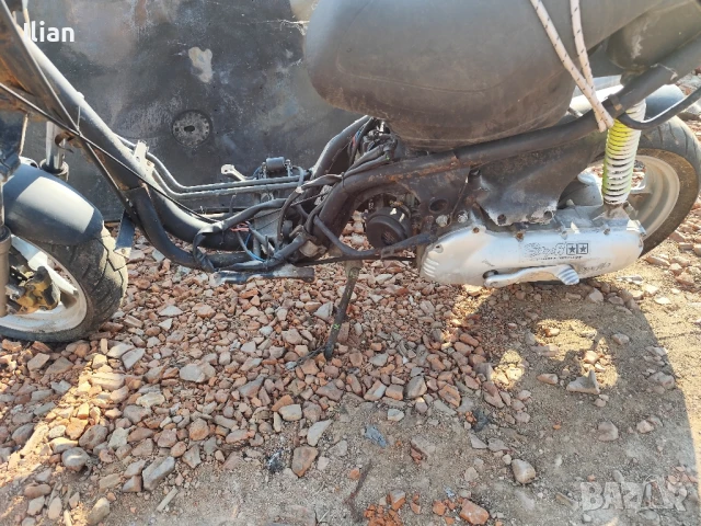 aprilia 50cc, снимка 2 - Мотоциклети и мототехника - 51098251