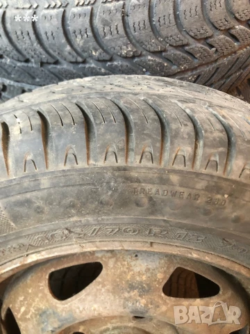 Продавам резервна джанта с гума от Ford Fiesta, снимка 2 - Гуми и джанти - 51104086