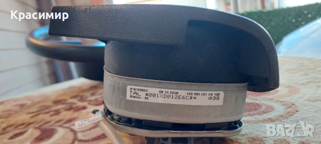 Еърбек волан за VW Golf 5 ,трилъчев, снимка 3 - Части - 53596127