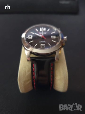 Продавам Швейцарски часовник от личната си колекция Candino C4366