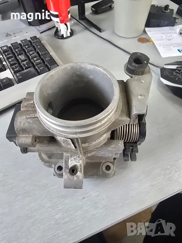 1432059 Дросел за BMW E46 1436000