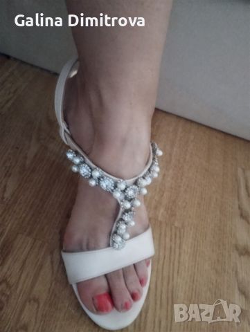 Дамски сандали с камъни , снимка 1 - Сандали - 46219846