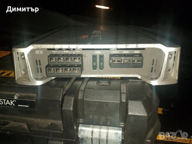 Продавам усилвател Hertz в перфектно състояние , снимка 2 - Ресийвъри, усилватели, смесителни пултове - 53193119