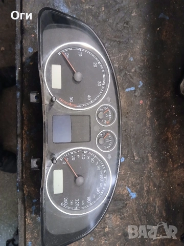 Километражно табло за Фолксваген Пасат В5.5 3B0 920 827 A