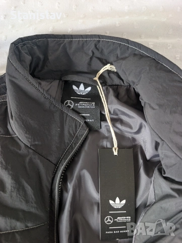 Adidas Bad Bunny X Mercedes - Amg Petronas Formula One Team Jacket, снимка 3 - Спортни дрехи, екипи - 53933934