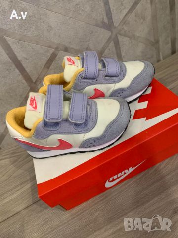 Детски обувки Nike, снимка 3 - Детски маратонки - 44942564