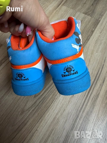 Оригинални детски маратонки HOOPS MID 3.0 MICKEY AC I 26 н, снимка 3 - Детски маратонки - 53571665