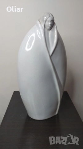 Нестандартна, красива статуетка. Керамика. , снимка 2 - Статуетки - 52356132