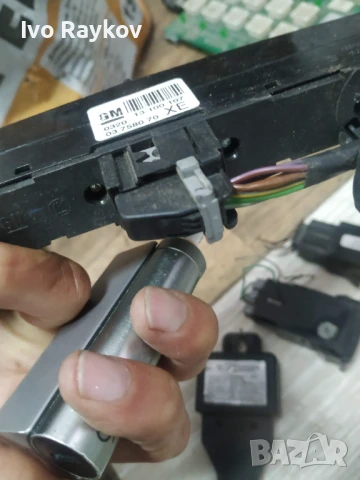 Панел бутони за Opel Astra H , Zafira  (01.2004 - 05.2014) 13100107, снимка 4 - Части - 51003209