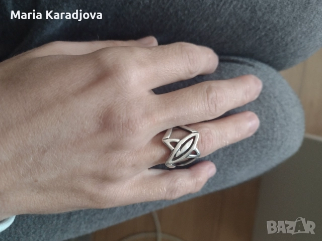 Дамски сребърен пръстен, снимка 2 - Пръстени - 51919194