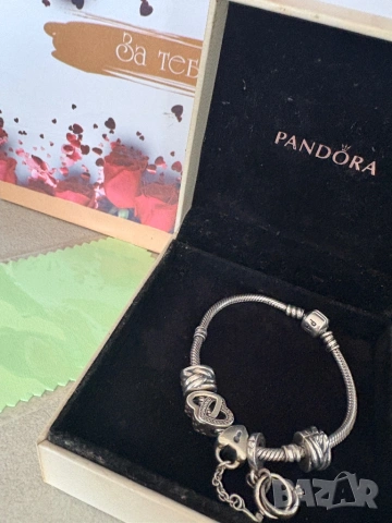 Гривна Пандора с 5 висулки ,колие Сваровски обеци Сваровски , снимка 6 - Бижутерийни комплекти - 54026507