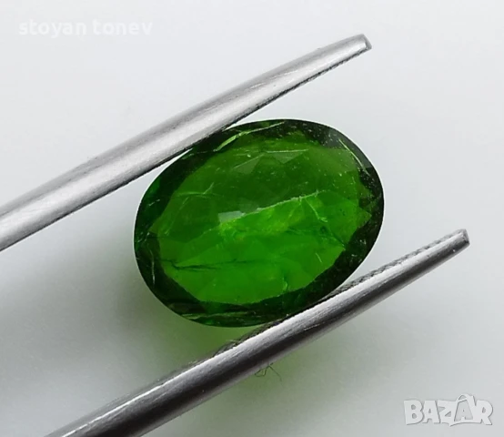 Цаворит с класическа форма и жив цвят 2.30кт.! Нов!, снимка 5 - Други - 50491331