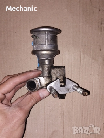 EGR клапан Ауди А3 Голф 4 1.6, снимка 3 - Части - 51942101