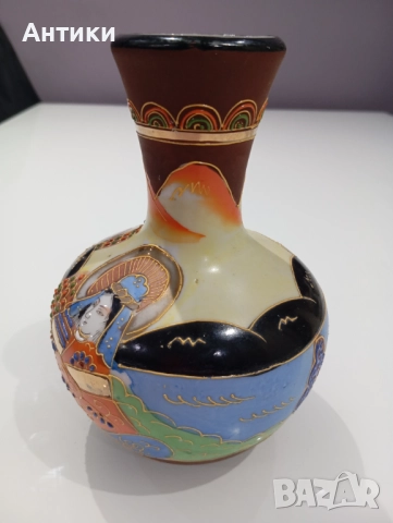 Порцеланова стара японска ваза с печат , снимка 8 - Други ценни предмети - 52624283