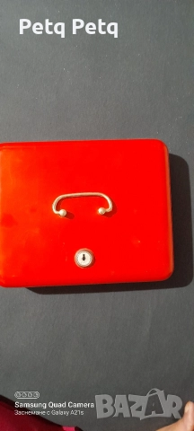 желязна монетна кутия 