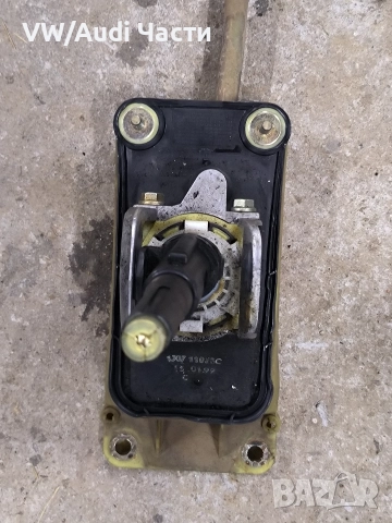 Механизъм скоростен лост за Голф 4 Ауди А3 Сеат VW Golf 4 Audi A3 Seat Skoda 1J0711025C, снимка 4 - Части - 52796063