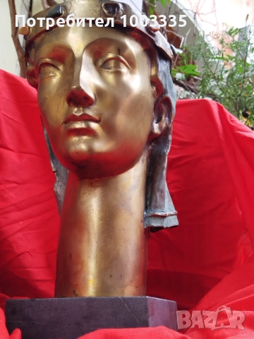 Бронзова пластика -фигура