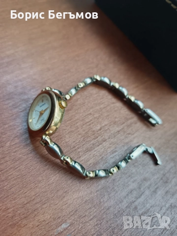 Дамски часовник Q&Q, снимка 6 - Дамски - 52009357