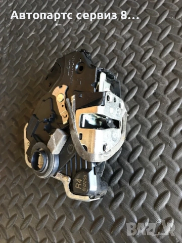 6H2208 Lexus IS220 2.2 D механизъм за заключване на предна лява врата оригинален (2003–2009)