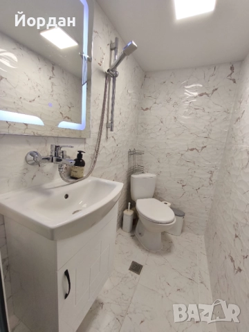 Тристаен апартамент Топ център, снимка 6 - Апартаменти - 52876383