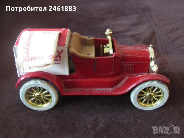 1/24 ERTL Iowa made in USA Ford Model T 1918 Runabout. "BANK", снимка 4 - Антикварни и старинни предмети - 47081009