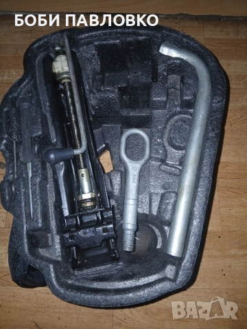 Органайзер с инструменти октавия 2фл нови оем 