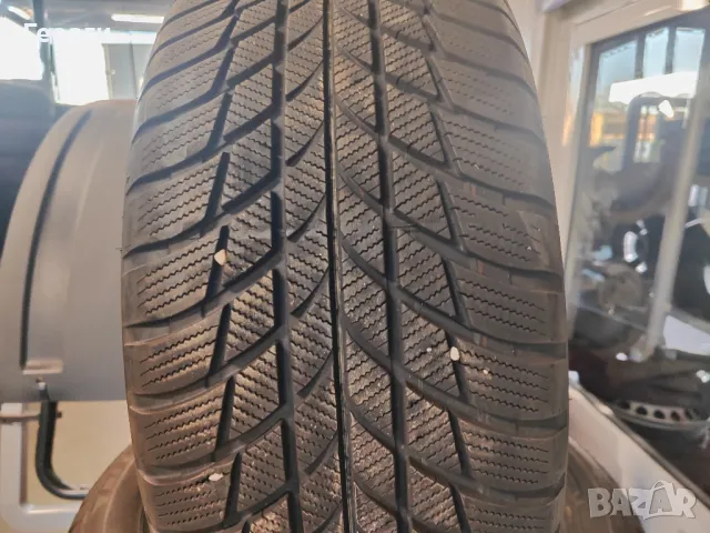 2бр.зимни гуми 225/50/18 Bridgestone, снимка 1 - Гуми и джанти - 48629375